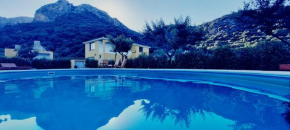 Indipendente con PISCINA USO ESCLUSIVO